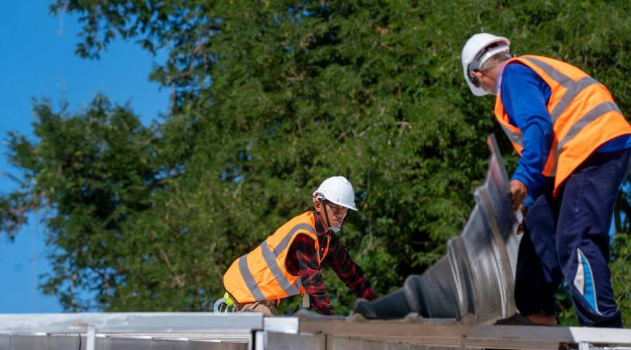 Expert top industrial roofings services in Ashmore, IL
